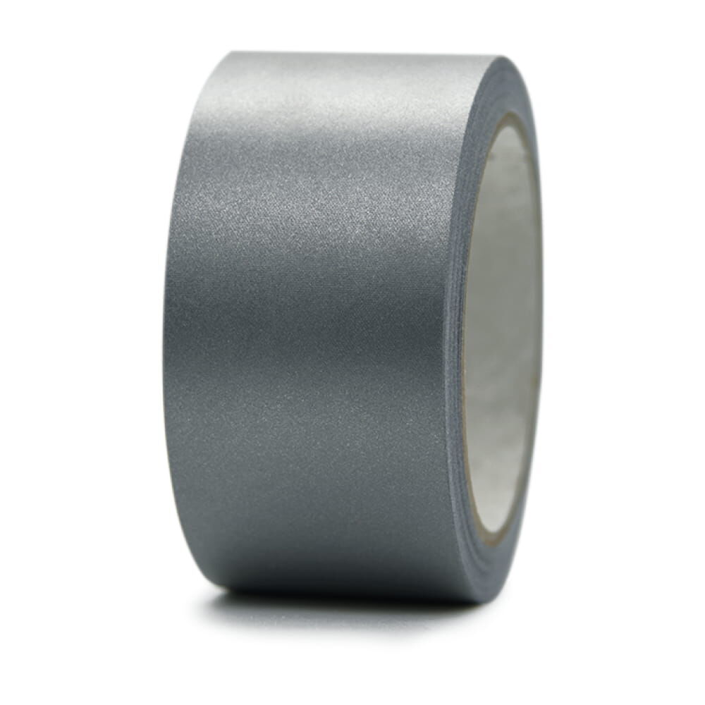 Frontale Ansicht der 10 m 3M Scotchlite 9910 Reflexgewebe-Rolle, silber. Rollenbreite 50,8 mm