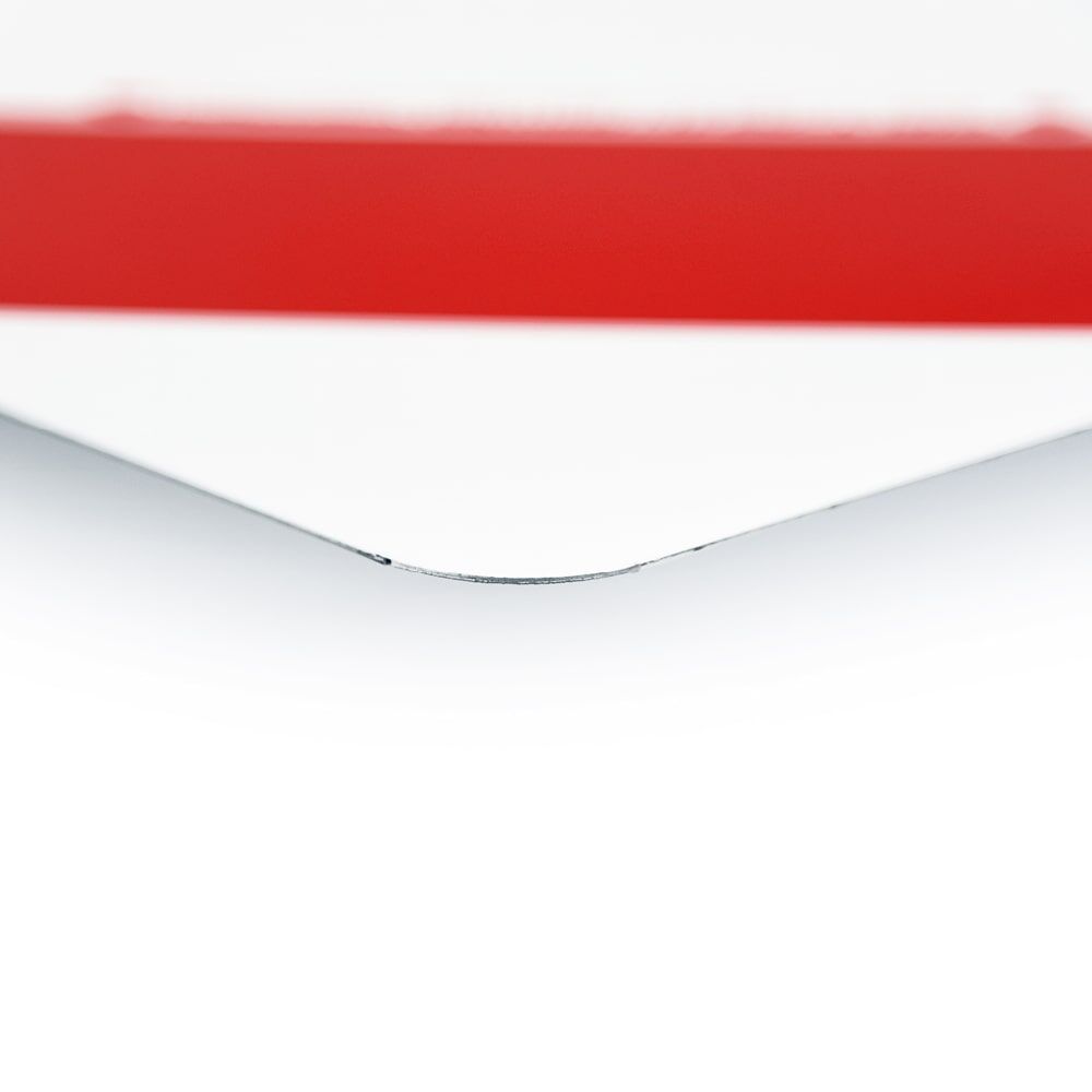 Seitenansicht: Materialstärke der Warntafel Überlänge/Überbreite, Rundkante