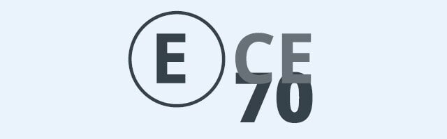 ECE-Regelung 70 Das Logo der ECE-Norm 70 in schwarz auf hellblauem Hintergrund.