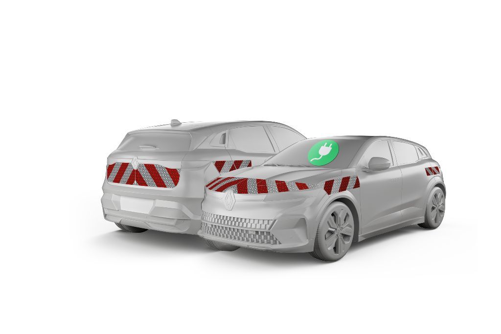 Renault Megane E-Tech Electric in Front- & Heckansicht mit Komplettwarnmarkierungssatz, Baujahr 2022