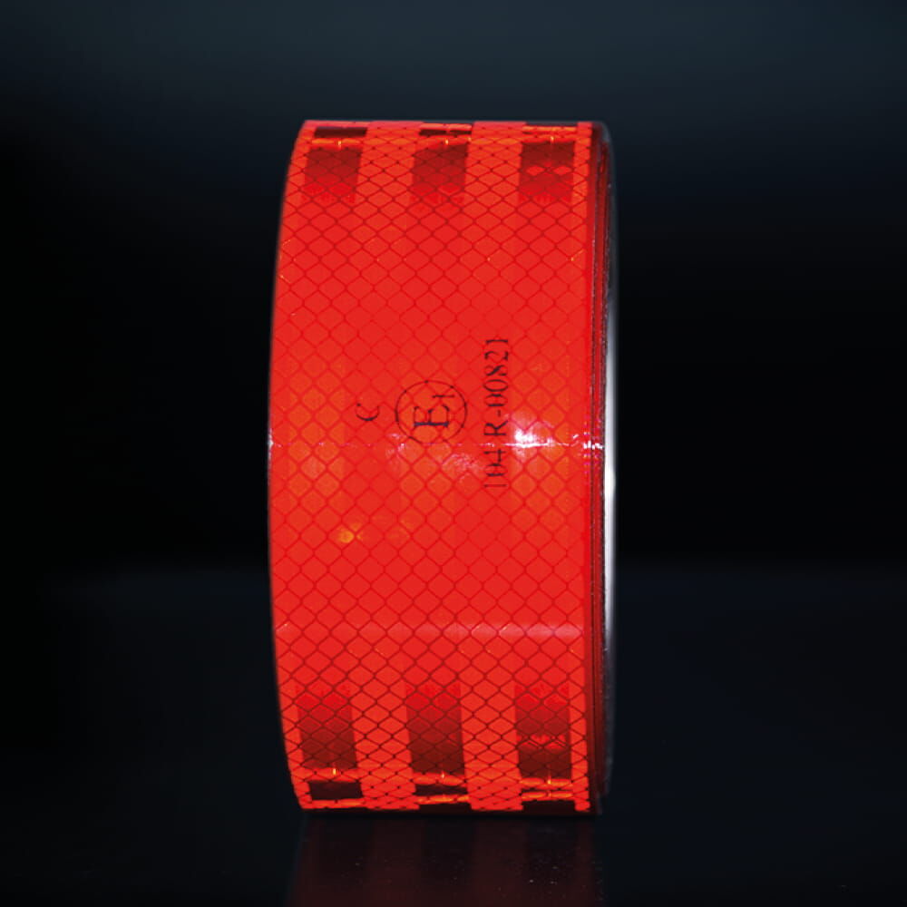 Rote 3M 983 Rolle 25 m, reflektierende Streifen im Studio-Licht