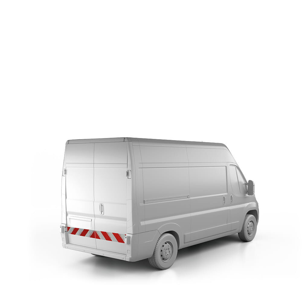 Peugeot Boxer mit Heckwarnmarkierung, Baujahr 2014