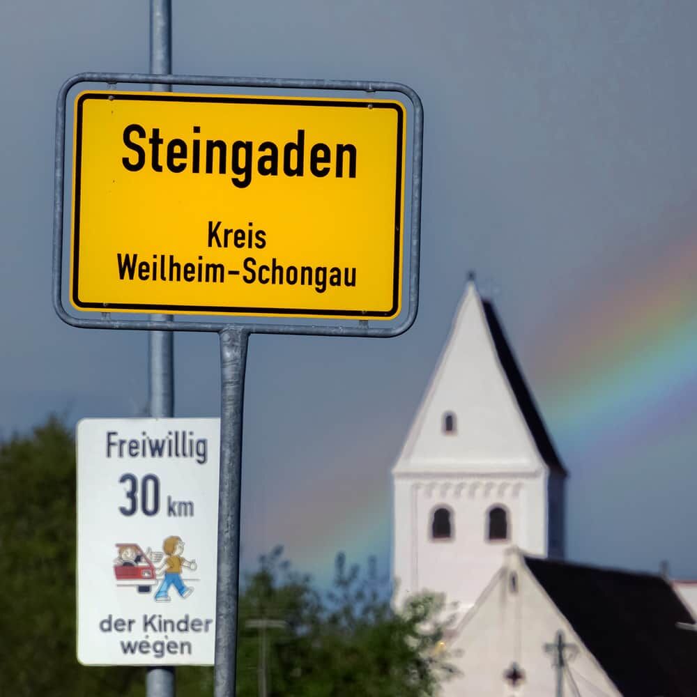 Ortstafel „Steingaden“, Beispiel für individuelle Beschriftung