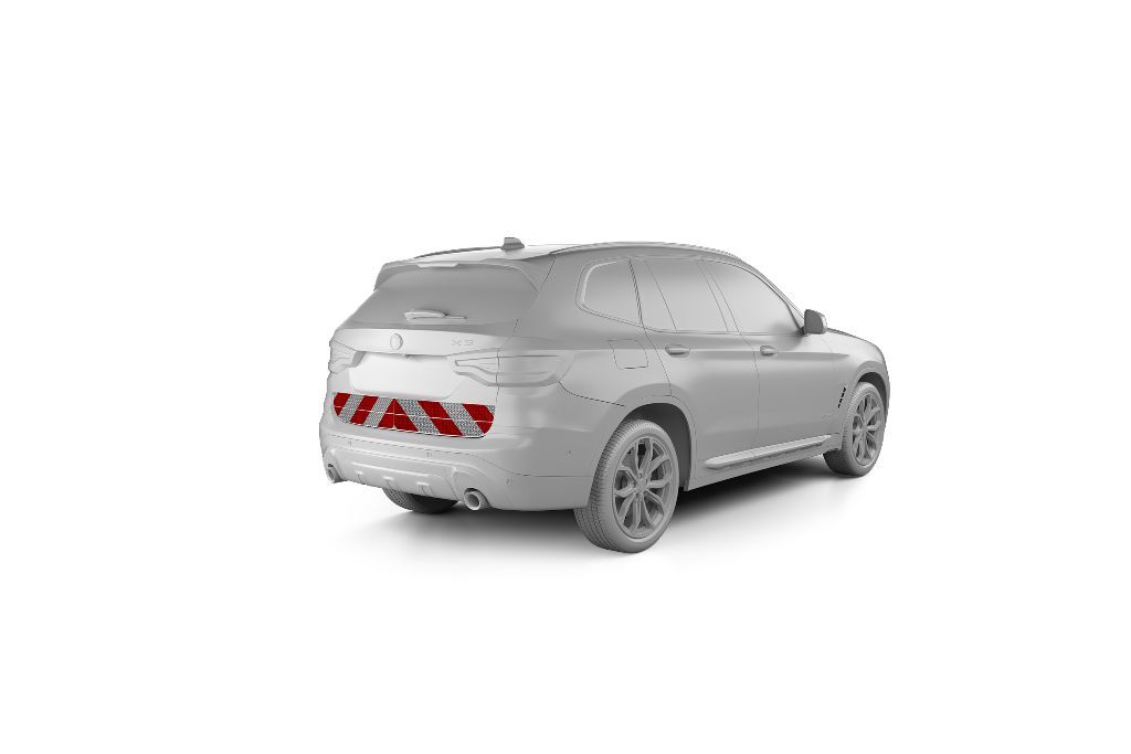 BMW X3 G01 mit Heckwarnmarkierung, Baujahr 2017