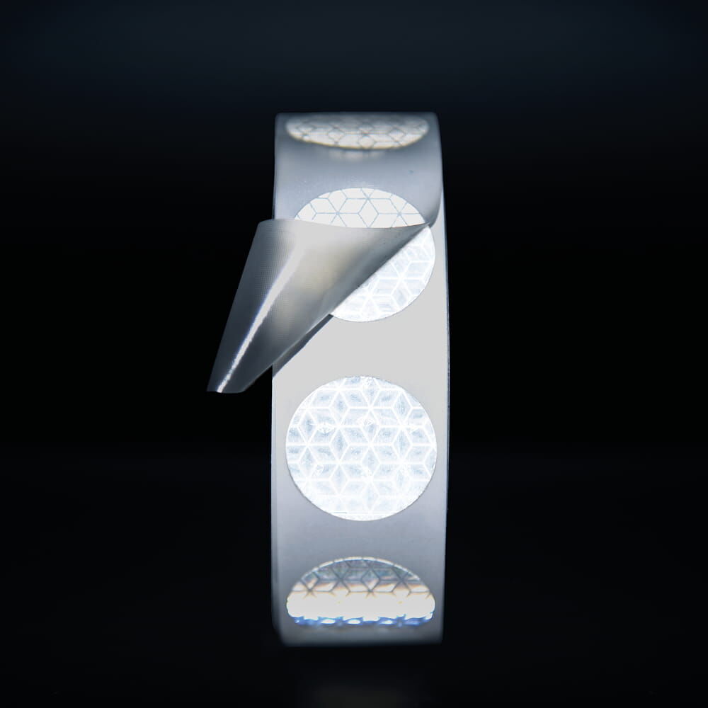 VC110-Klebepunkte leuchten stark bei direkter Beleuchtung, Applikationstape sichtbar