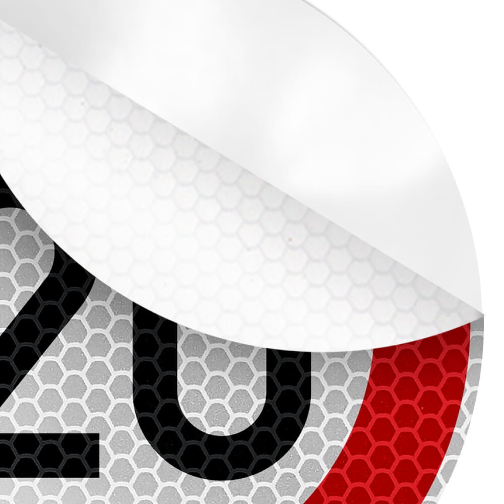 Detailansicht reflektierende Wabenstruktur unter abgelöster Folienecke