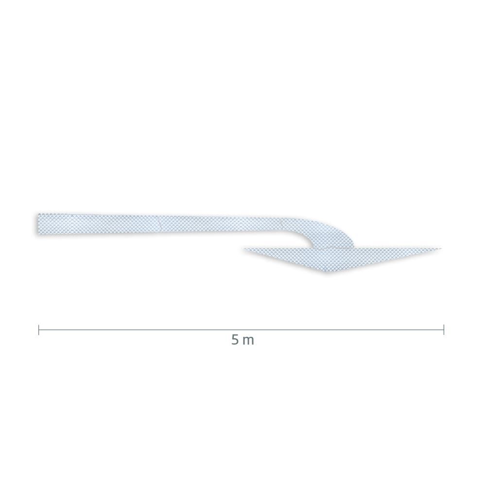Weißer Richtungspfeil aus 3M Stamark Fahrbahnfolie mit Maßangabe: 5 m Länge