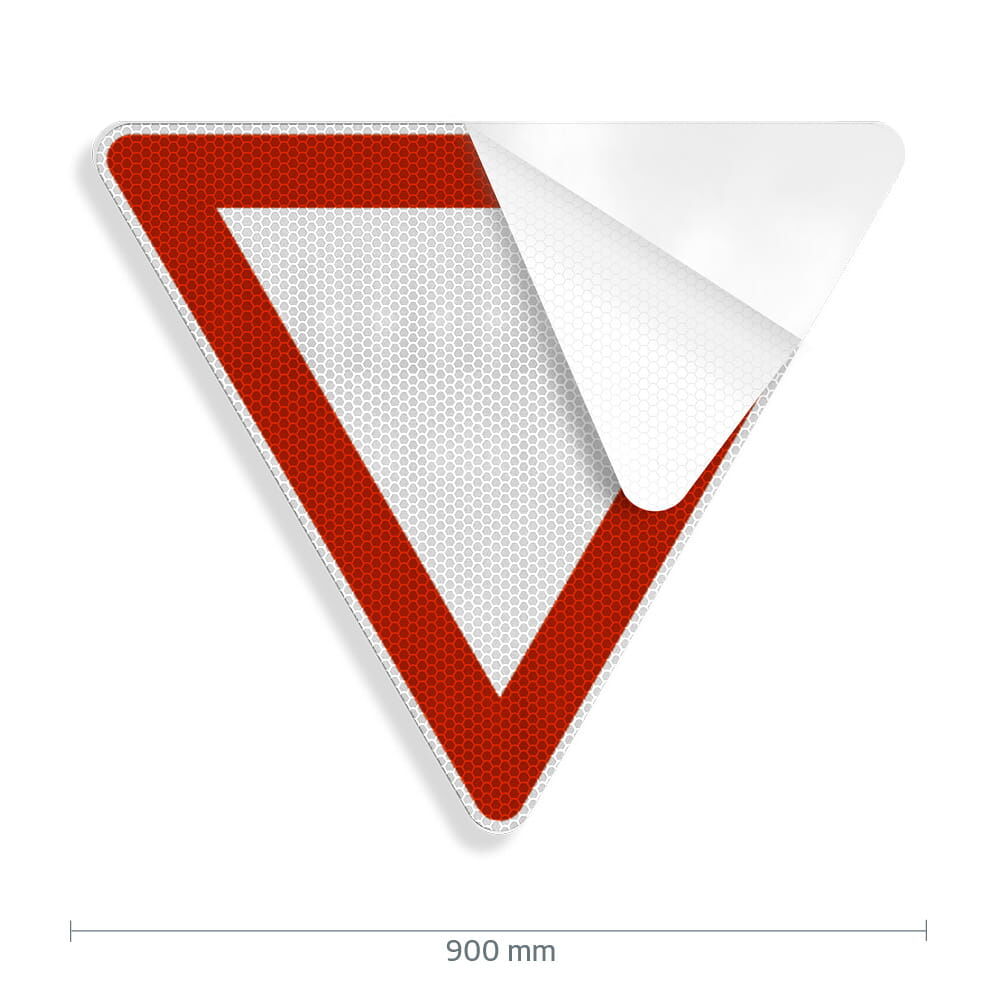 VZ 205 mit leicht abgezogener Ecke, Maßangaben 900 mm