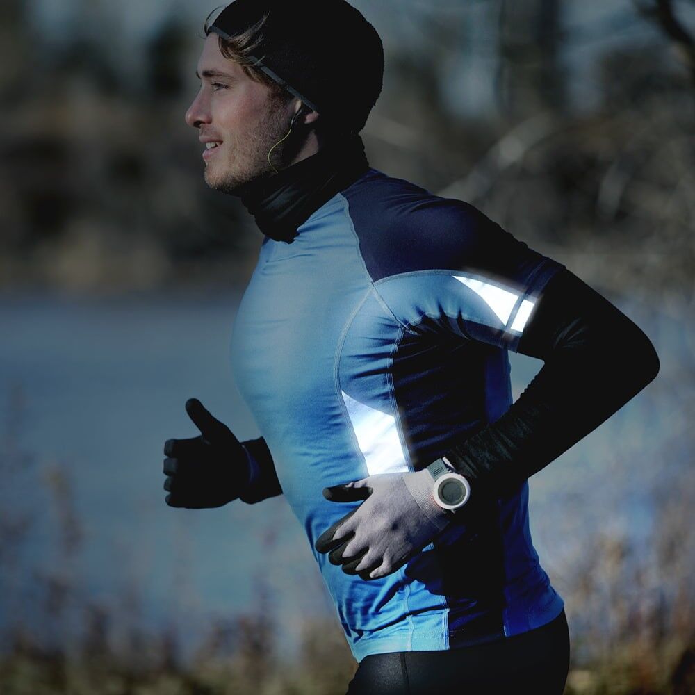 Jogger mit appliziertem Reflecto Reflexgewebe 3011 für höhere Sichtbarkeit
