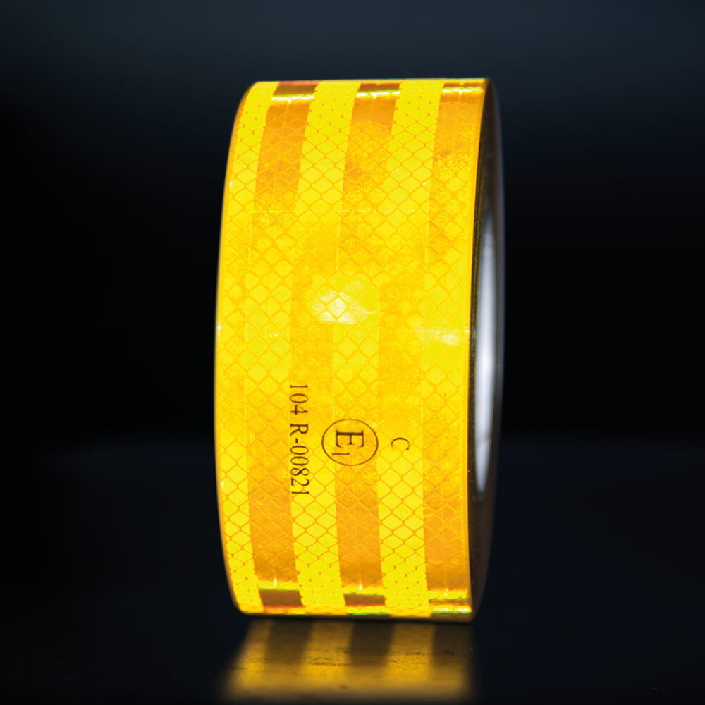 Gelbe 3M 983 Rolle 25 m, reflektierende Streifen im Studio-Licht
