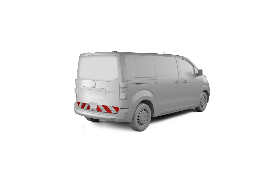 Fiat Scudo mit Heckklappe, ausgestattet mit Heckwarnmarkierung, Baujahr 2021