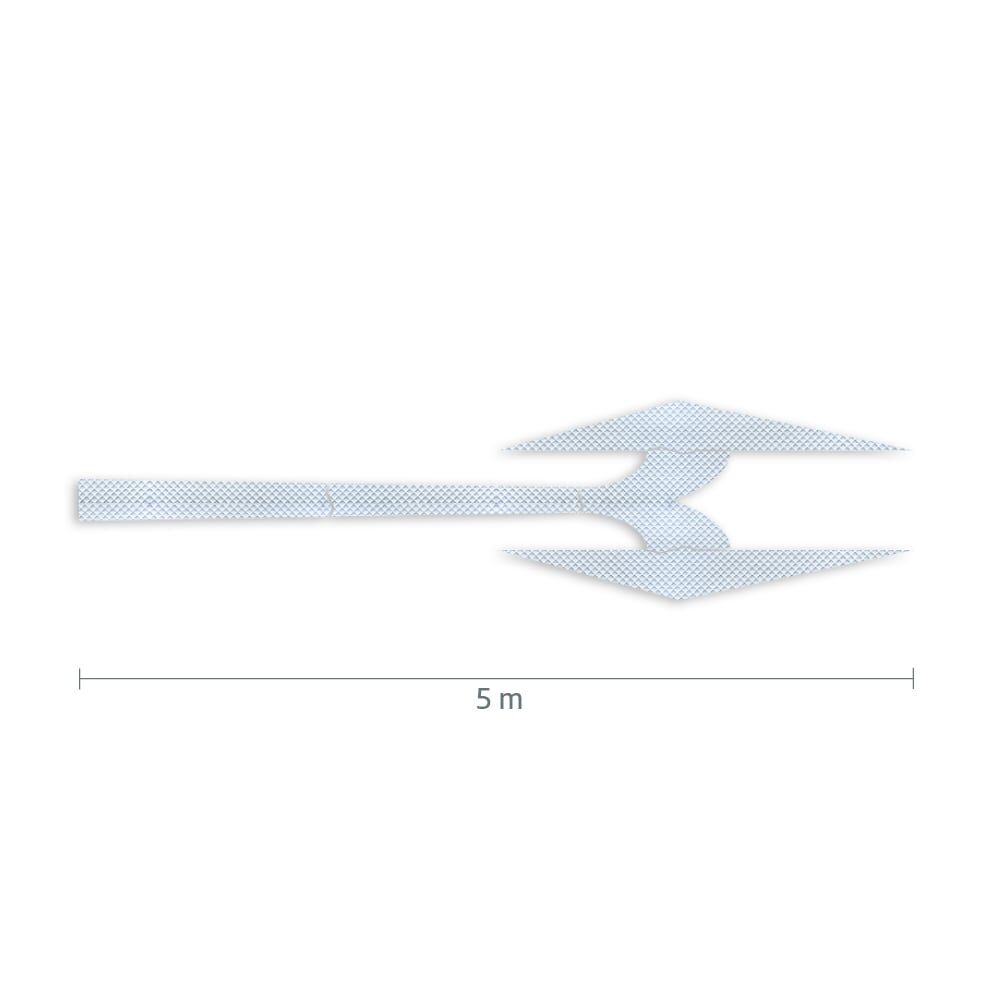 Weißer Richtungspfeil aus 3M Stamark Fahrbahnfolie mit Maßangabe: 5 m Länge