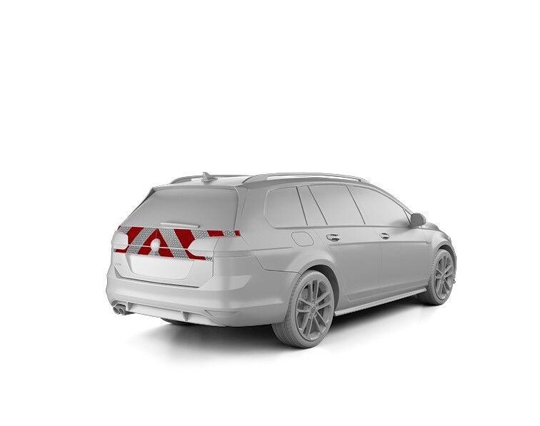 VW Golf VII 5G Variant mit Heckwarnmarkierung, Baujahr 2017