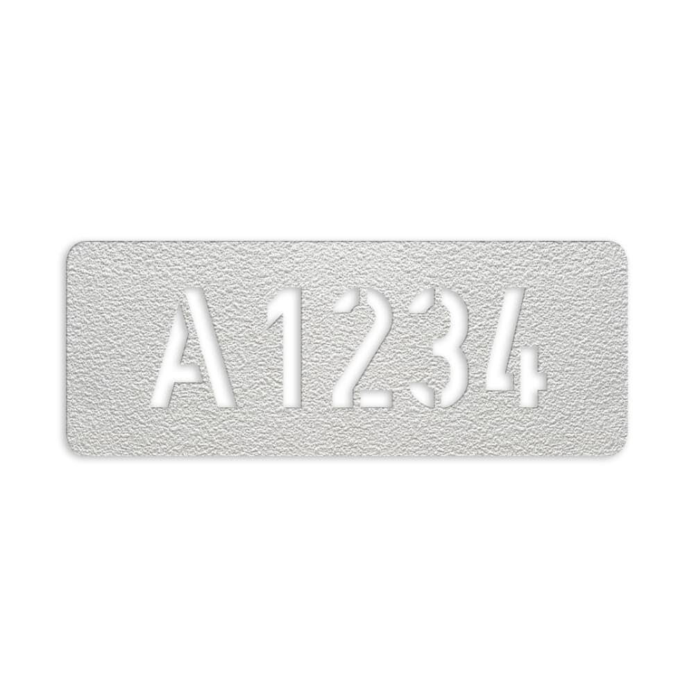 Weiße 3M Stamark Zahlenmarkierung „A1234“ zur langlebigen Stellplatzkennzeichnung