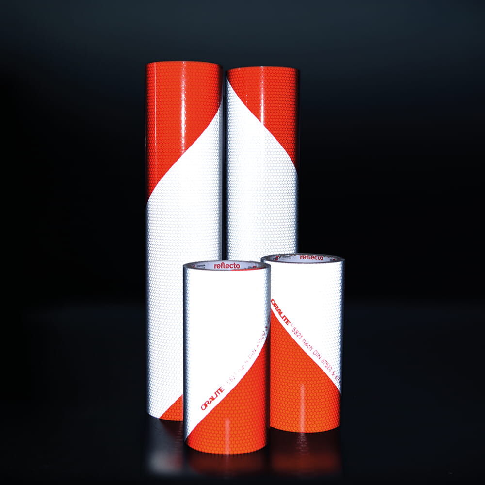 Reflexfolien bei Nacht – Orafol 5821, Maße: 3 m × 380 mm und 4 m × 175 mm