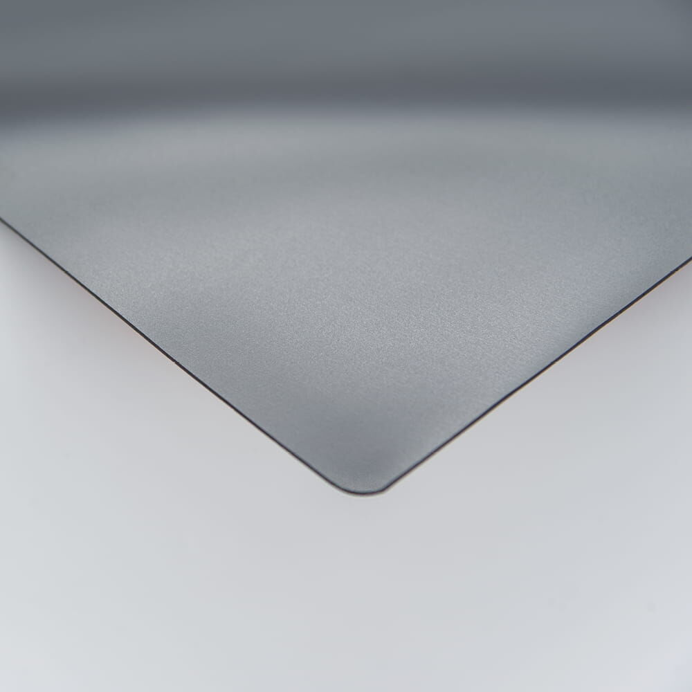 Nahaufnahme Magnettafel Rückseite, graue Magnetoberfläche