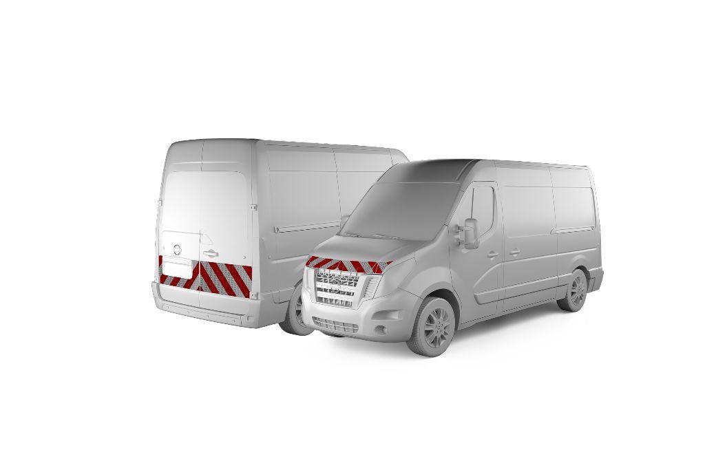 Nissan NV 400 mit Front- und Heckwarnmarkierung, Baujahr 2010