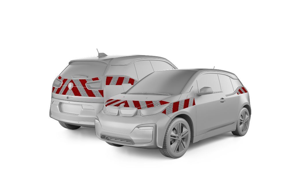 BWM i3 in Front- und Heckansicht mit Komplettwarnmarkierungssatz, Baujahr2018
