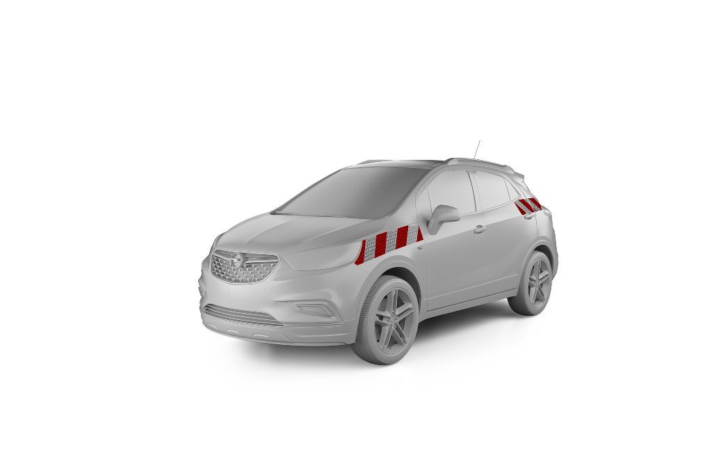 Opel Mokka X mit Seitenwarnmarkierung, Baujahr 2017