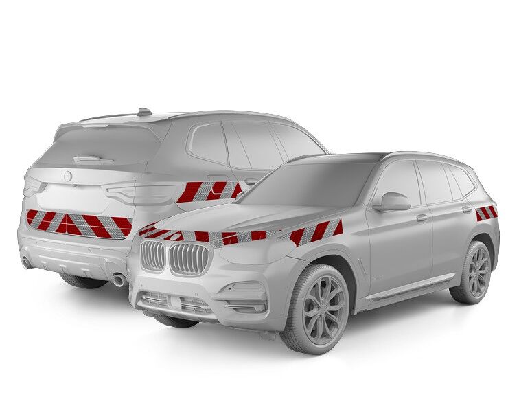 BMW X3 G01 in Front- und Heckansicht mit Komplettwarnmarkierungssatz, Baujahr 2017