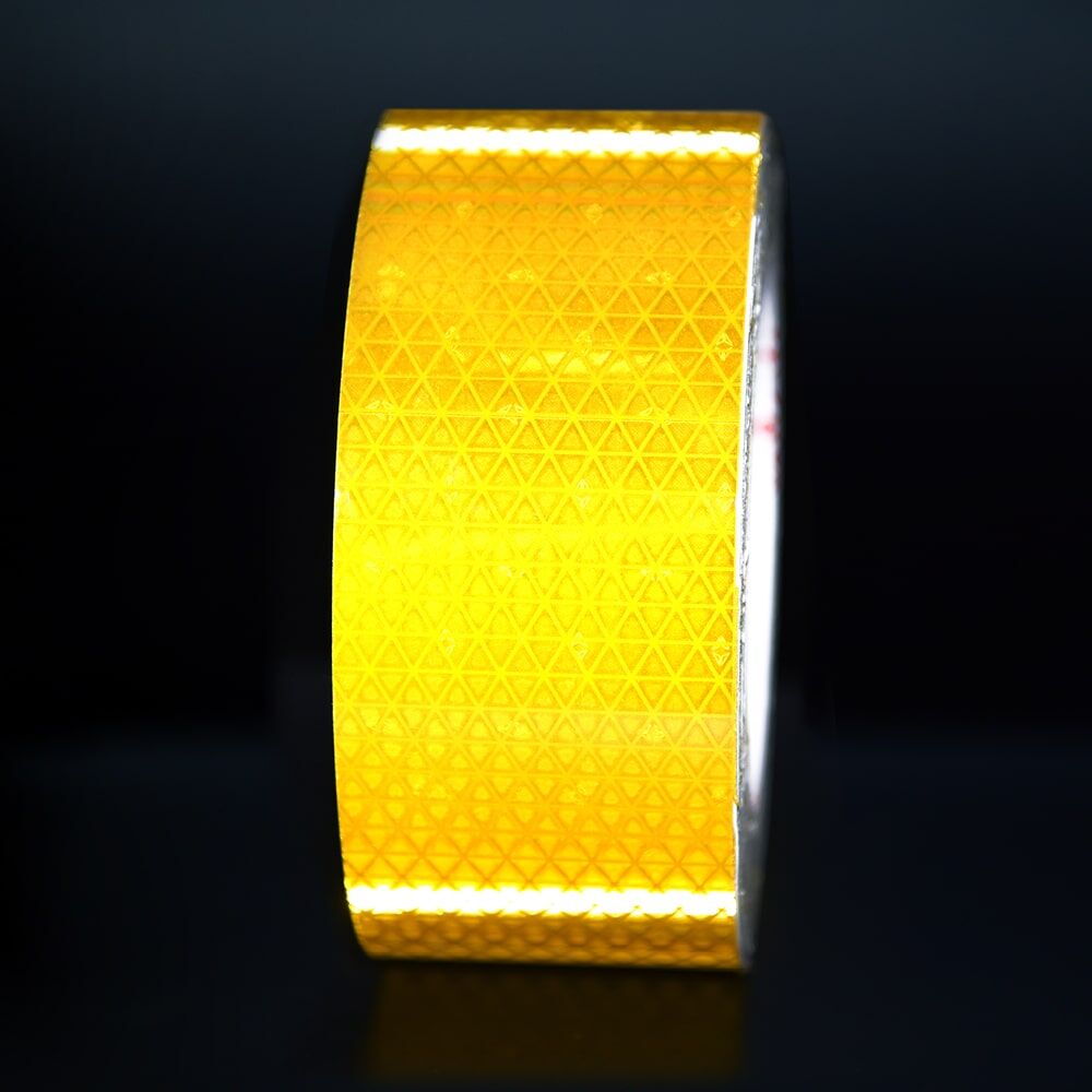 50 mm Rolle Orafol ORALITE Reflexband VC 612 gelb, reflektierend vor dunklem Hintergrund