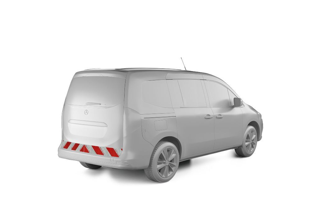 Mercedes Benz EQT W420 in Lang mit Heckmarkierung, Baujahr 2023