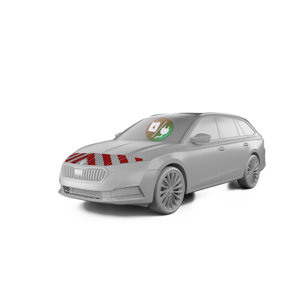 Skoda Octavia Combi iV Hybrid mit Frontwarnmarkierung, Baujahr 2021